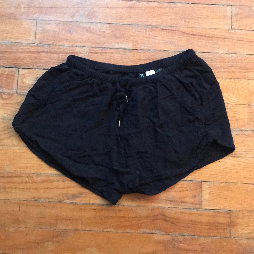 H&M black cloth shorts